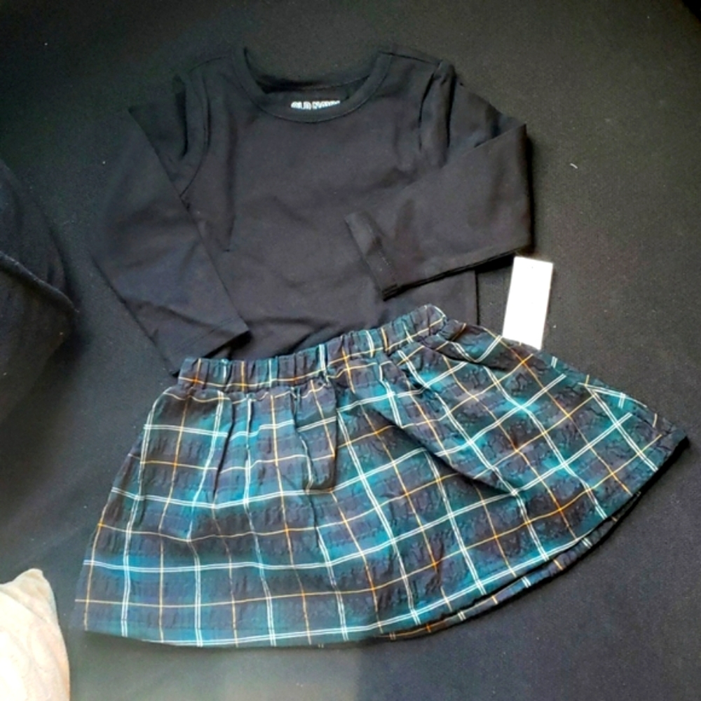 NWT Baby Girls 2 Piece Set Traditional Green Plaid Skirt Long Sleeve Top